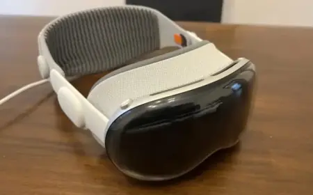 Valve Launches Native Steam Link App for Apple’s Vision Pro