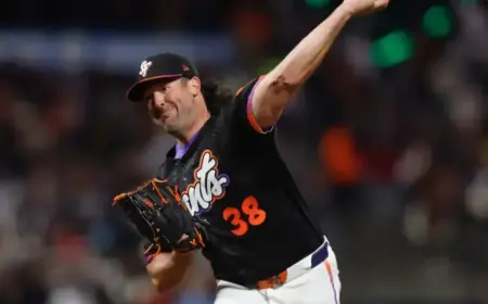 Ray Dominates, Giants Break Losing Streak; Susac Reaches Milestones