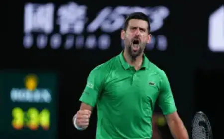 Oregon Football Players Hail Coach as ‘Genius’ Despite No Playing Experience