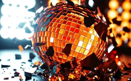 Robby Hoffman of ‘Hacks’ Discovered Stand-Up Comedy at 14