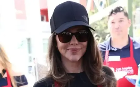 ‘Baywatch’ Star Donna D’Errico Reveals Secret Homeless Past Before Fame