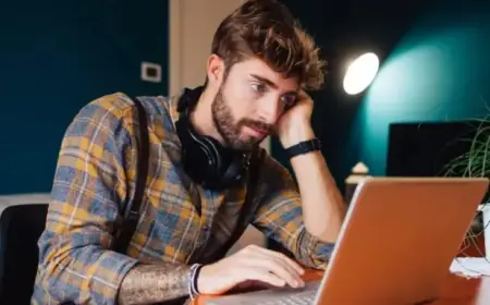 White-Collar Workers Quietly Rebel, 80% Refuse AI Adoption Mandates