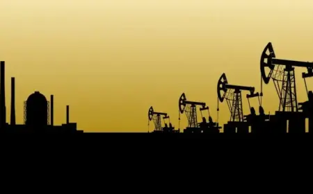 Goldman Lowers Oil Price Forecasts Following Ceasefire Announcement