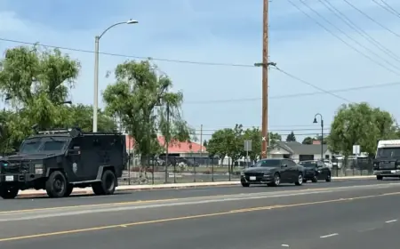 Porterville Shooting: Deputy Injured, Ongoing Gunfire, Residents Urged to Avoid Area