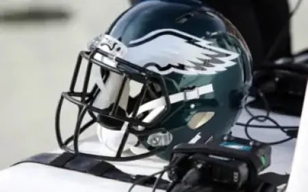 Devin Williams, Luke Weaver Meet Mets’ Contract Standards, Another Surpasses Expectations