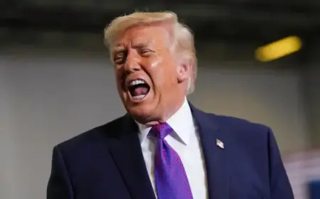 Trump Slams Carlson, Jones, Kelly Amidst Iran Conflict