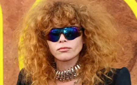 Natasha Lyonne Backs TSA Staff Following Flight Incident