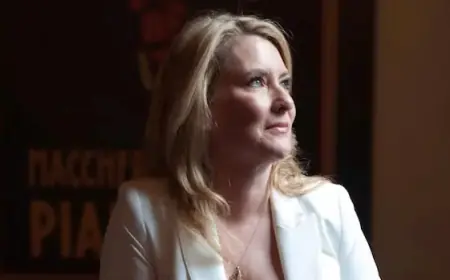 McCain Daughter Feels ‘Trapped’ in Family Business