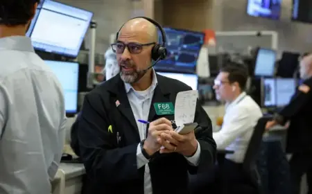 Essential Insights for Canadian Investors: Pre-Bell Update