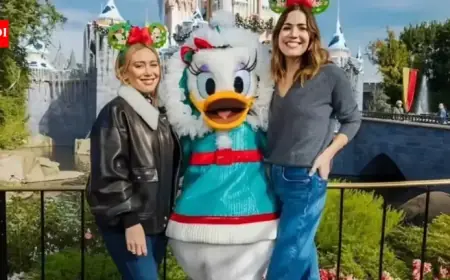 Mandy Moore, Hilary Duff Enjoy Double Date at Bruce Springsteen Concert