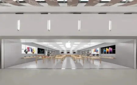 Apple Shuts Unionized U.S. Store, Union Expresses Outrage