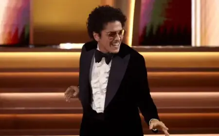 Las Vegas Strip Celebrates Bruno Mars with Grand Parade Today