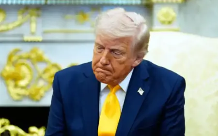 Report: Trump Vows to Pardon Top Aides Before Leaving Office