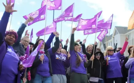 Extendicare Staff Protest 21 Layoff Notices at Countryside Facility