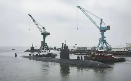 US Navy Halts USS Boise Submarine Overhaul as Costs Skyrocket