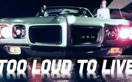 Pontiac’s Super Bowl Ad Introduced, Then Quickly Scrapped, a Controversial Feature