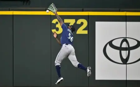 Buster Olney Analyzes Randy Arozarena’s Defensive Decline on ESPN