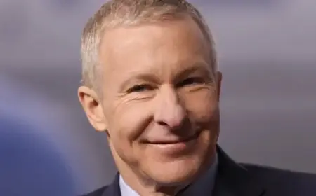 United Airlines CEO Ensures New Pilots Pass the “Hang-Out” Test with Popular Pilots