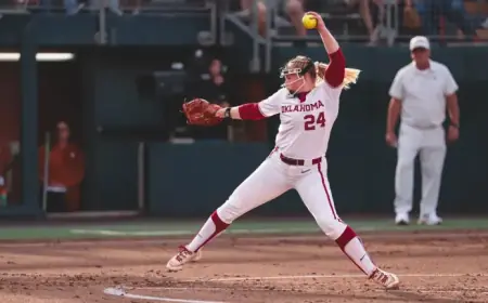 Lowry Shines in Series-Opening Victory Against No. 4 Texas