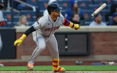 Diamondbacks Add Gabriel Moreno to Injured List