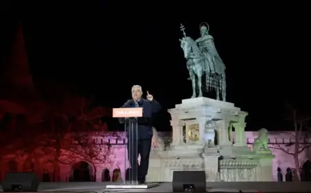 Orbán Viktor Criticizes Rivals, Defends Conservative Gathering’s Serious Tone