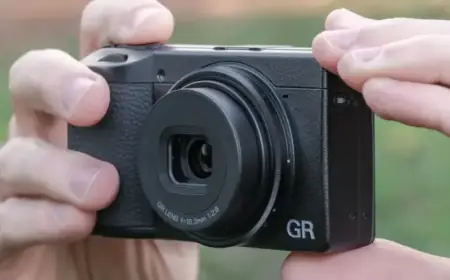 Compact Cameras Surge: 2.4 Million Choose Buttons Over Smartphones in 2026