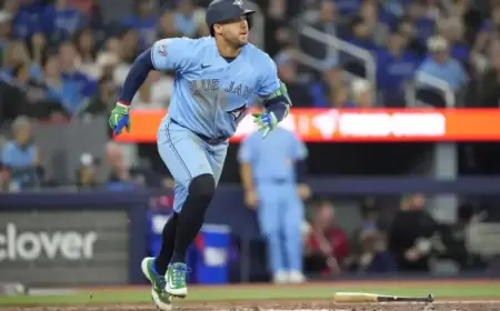 George Springer Leaves Game with Fractured Left Toe