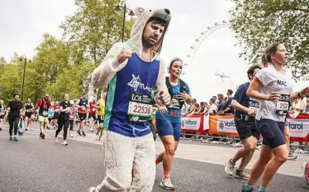 Thousands Run London Marathon in Costume: Here’s Why