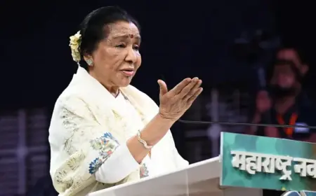 Legendary Bollywood Singer Asha Bhosle Passes Away at 92