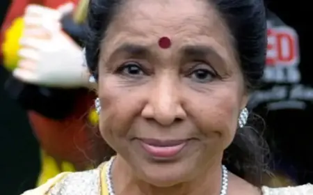 Legendary Indian Singer Asha Bhosle Passes Away at 92