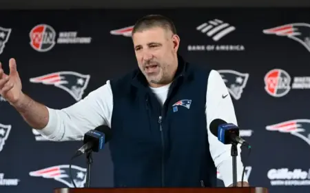 Mike Vrabel Skips Patriots’ Pre-Draft Press Conference, Report Says