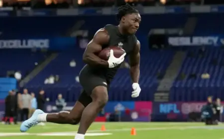 Star Running Back Reunites with Hometown Vikings