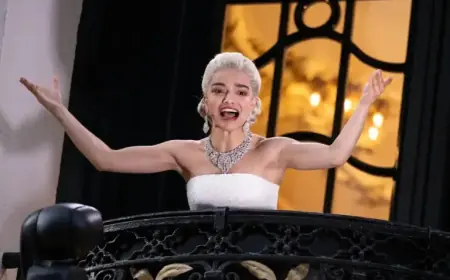 Paapa Essiedu and Rosamund Pike Triumph at 2026 Olivier Awards