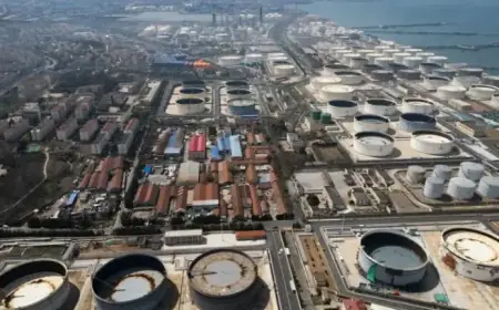 Oil Prices Surge as Trump Threatens Strait of Hormuz Passage Blockade