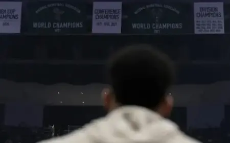 Bucks’ Turbulent Season: Giannis Trade Rumors, Unusual Praise, and Heavy Losses