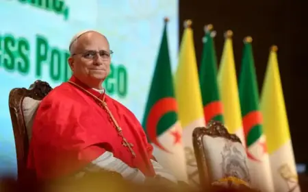 Pope Urges Peaceful Deserts and Seas as Oases of Mutual Enrichment