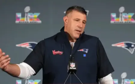 Mike Vrabel to Skip Patriots’ Pre-Draft Press Conference