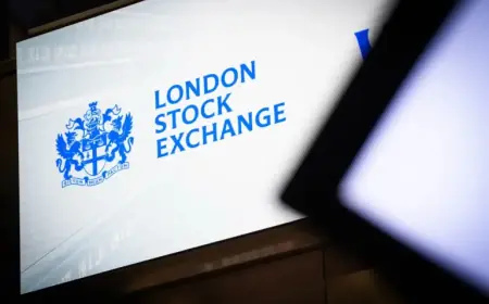 FTSE 100 Declines Amid Renewed US-Iran Tensions
