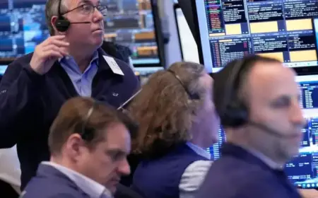 Oil Surges Above $100, While U.S. Stocks Remain Stable on Optimism