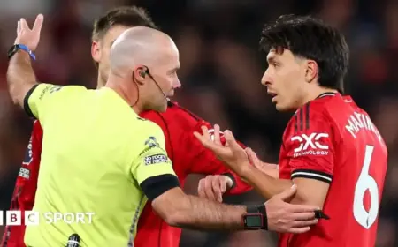 Manchester Utd’s Lisandro Martinez Red-Carded for Pulling Leeds Striker’s Hair