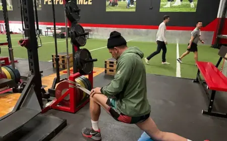 Former Eagles TE Zach Ertz Discusses Knee Injury, Rehab Progress, and 2026 Goals