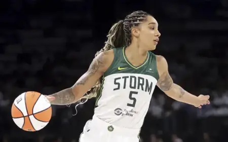 Golden State Signs All-Star Williams from Storm in Free Agency