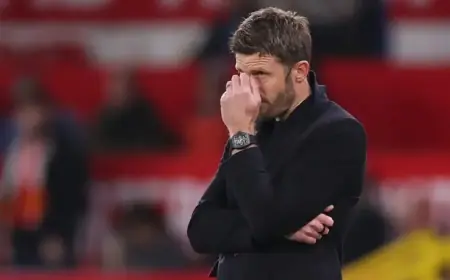 Bruno Fernandes, Michael Carrick React to Shock Red Card in Man Utd Loss