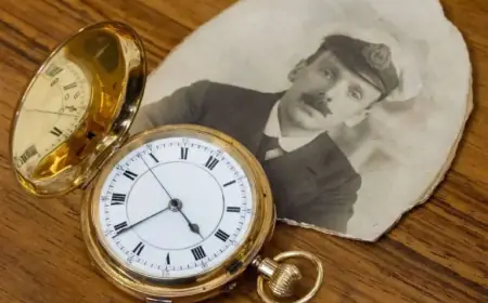 Gold Watch of Titanic Hero Expected to Fetch £100k at Auction
