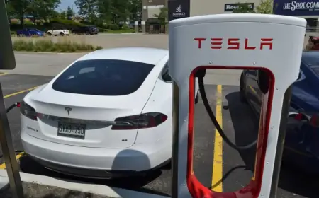 Tesla Soars 8% After AI5 Breakthrough and Rare Analyst Upgrade