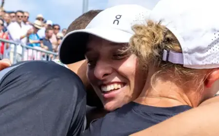 Świątek Crushes German Opponent, Extends Winning Streak to 20-0 in 68 Minutes