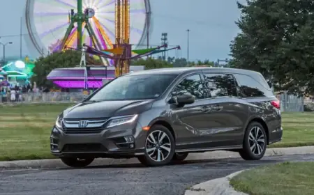 Honda Recalls 440,000 Odyssey Vans for Faulty Side Airbags, 25 Injuries Reported