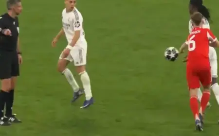 Burrull Defends Camavinga’s Second Yellow: “Holding Ball Doesn’t Warrant Expulsion”