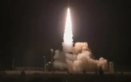 Iran and US Seek to Renew Dialogue Amid Hormuz Threats