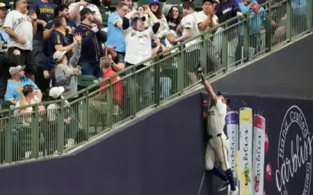 Blue Jays Triumph 1-0 Over Brewers with Early Inning Run